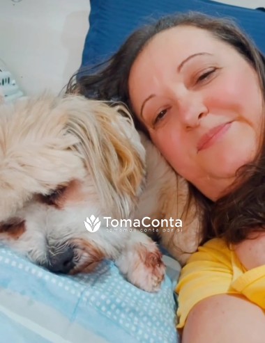 Apaixonada por cães e gatos.
